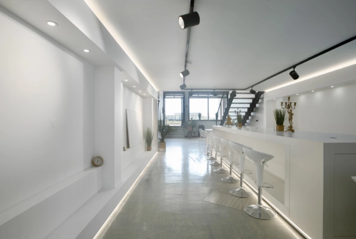 Espaço Versátil e Sofisticado para Investimento ou habitação em Peniche