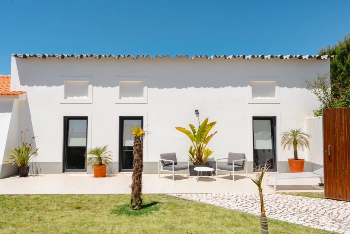 Casa principal, moinho e 3 bungalows contemporâneos para Alojamento Local