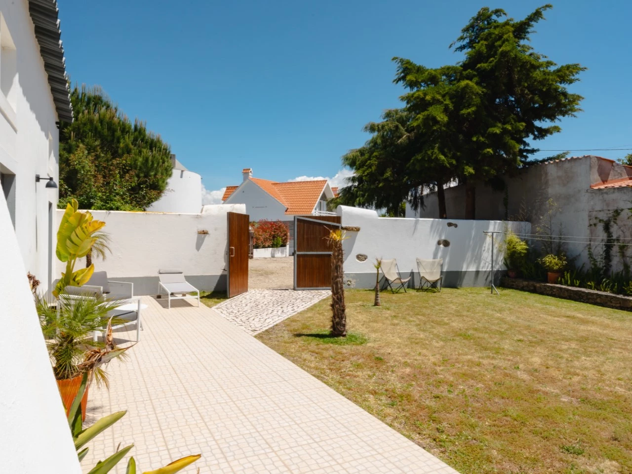 ID089d9a01-0000-0500-0000-000015b097a6.jpg Casa principal, moinho e 3 bungalows contemporâneos para Alojamento Local