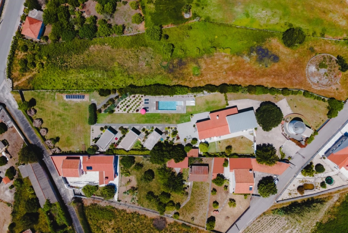 Casa principal, moinho e 3 bungalows contemporâneos para Alojamento Local