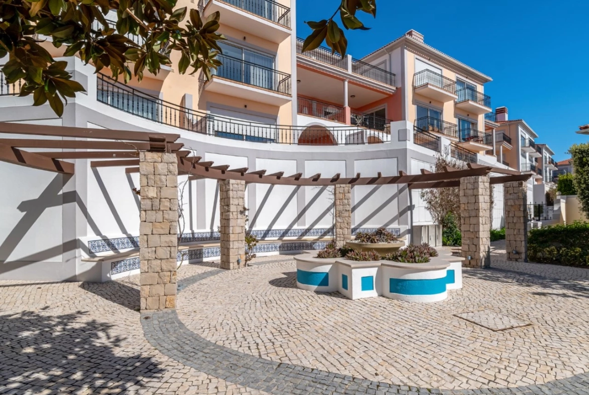 Moradia em Banda com 3 quartos e lugar de garagem junto à beira mar, no Praia d’El Rey Beach & Golf Resort, perto das Praias de Peniche