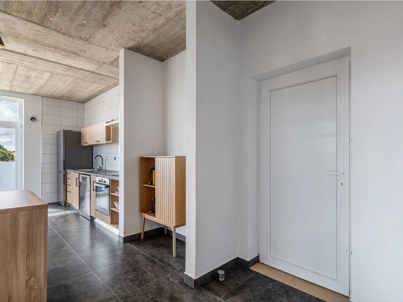 ID535f9a01-0000-0500-0000-0000157a084d.jpg Moradia bifamiliar com duas frações T2, rooftop com piscina e uma vista para a Serra do Montejunto