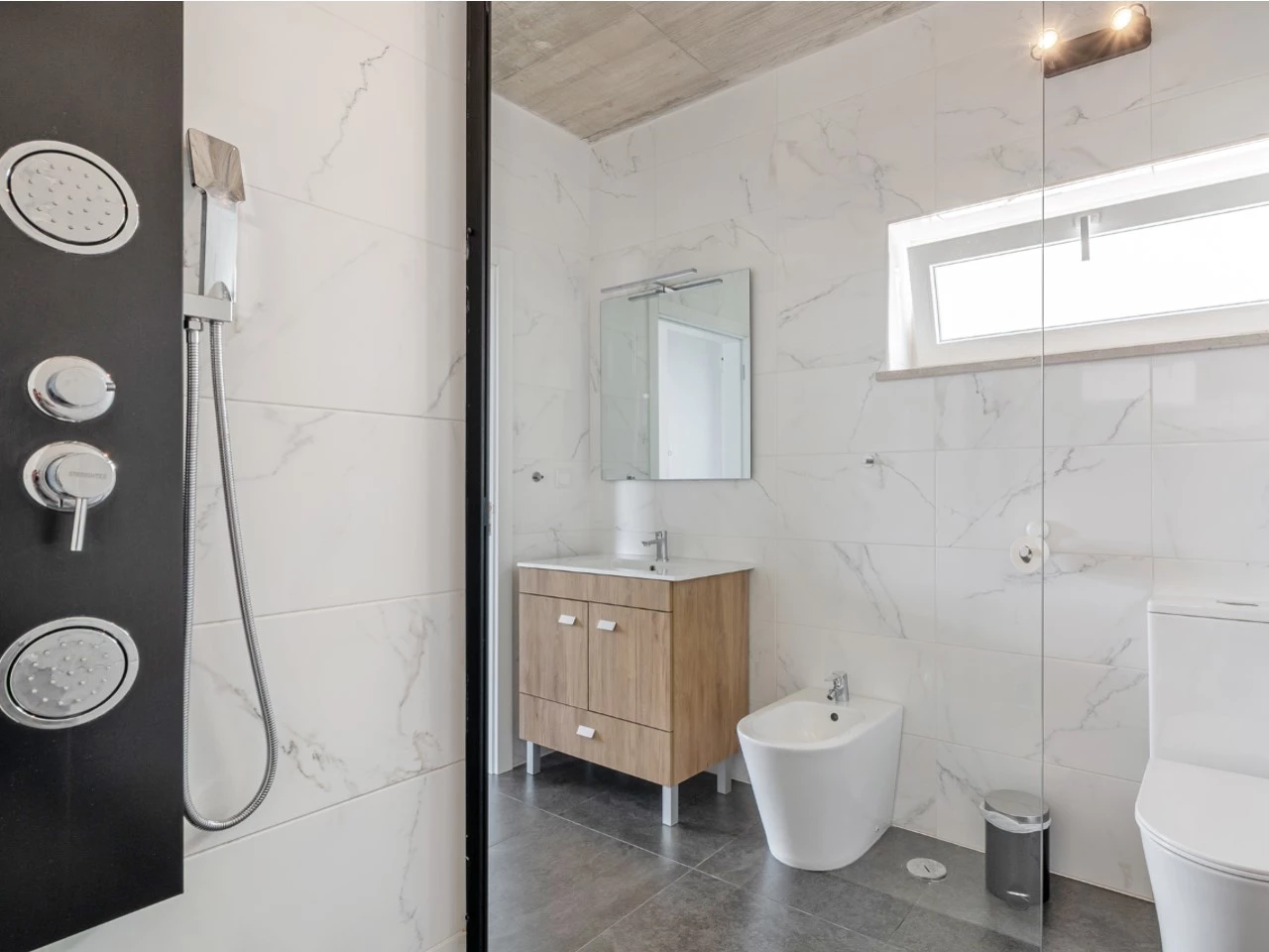 ID535f9a01-0000-0500-0000-0000157a0853.jpg Moradia bifamiliar com duas frações T2, rooftop com piscina e uma vista para a Serra do Montejunto