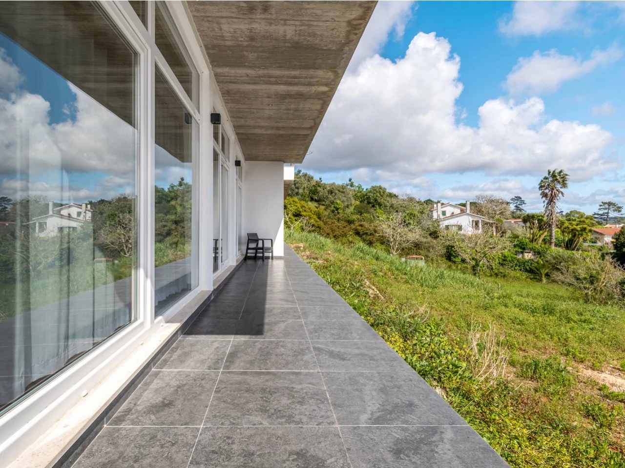 ID535f9a01-0000-0500-0000-0000157a0866.jpg Moradia bifamiliar com duas frações T2, rooftop com piscina e uma vista para a Serra do Montejunto