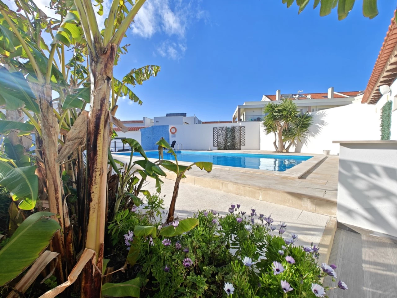 Oportunidade de Investimento a apenas 400 metros da Praia da Consolação!