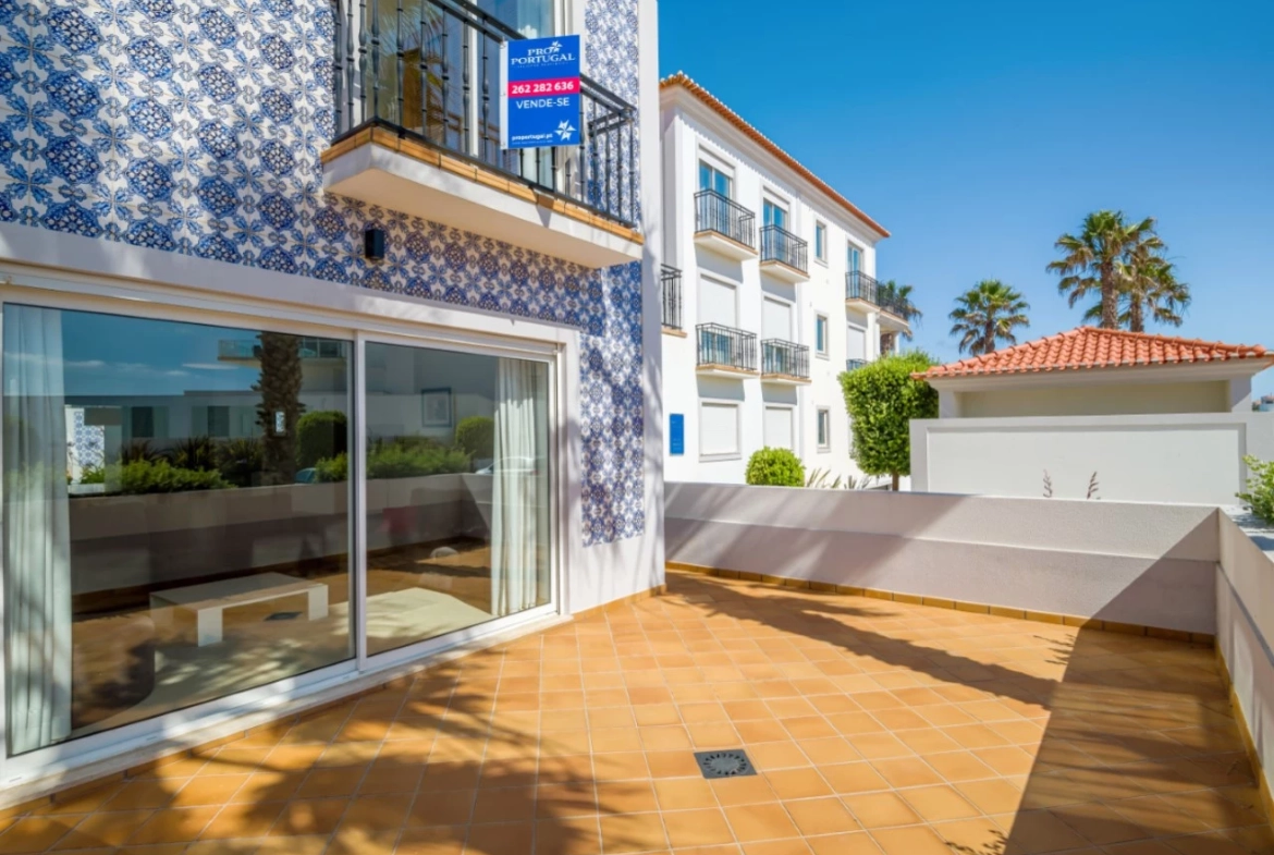 Moradia T4 com Vista Deslumbrante na Praia del Rey