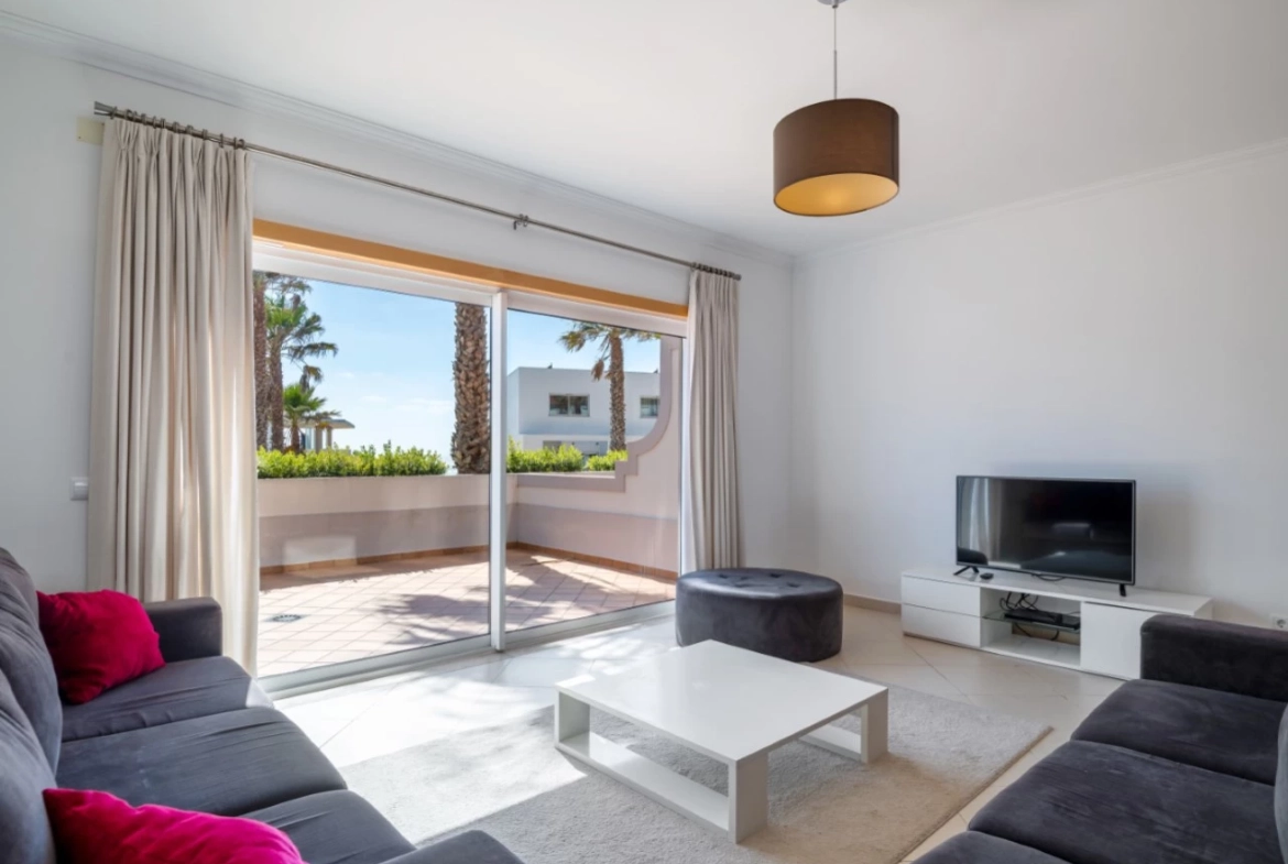 Moradia T4 com Vista Deslumbrante na Praia del Rey
