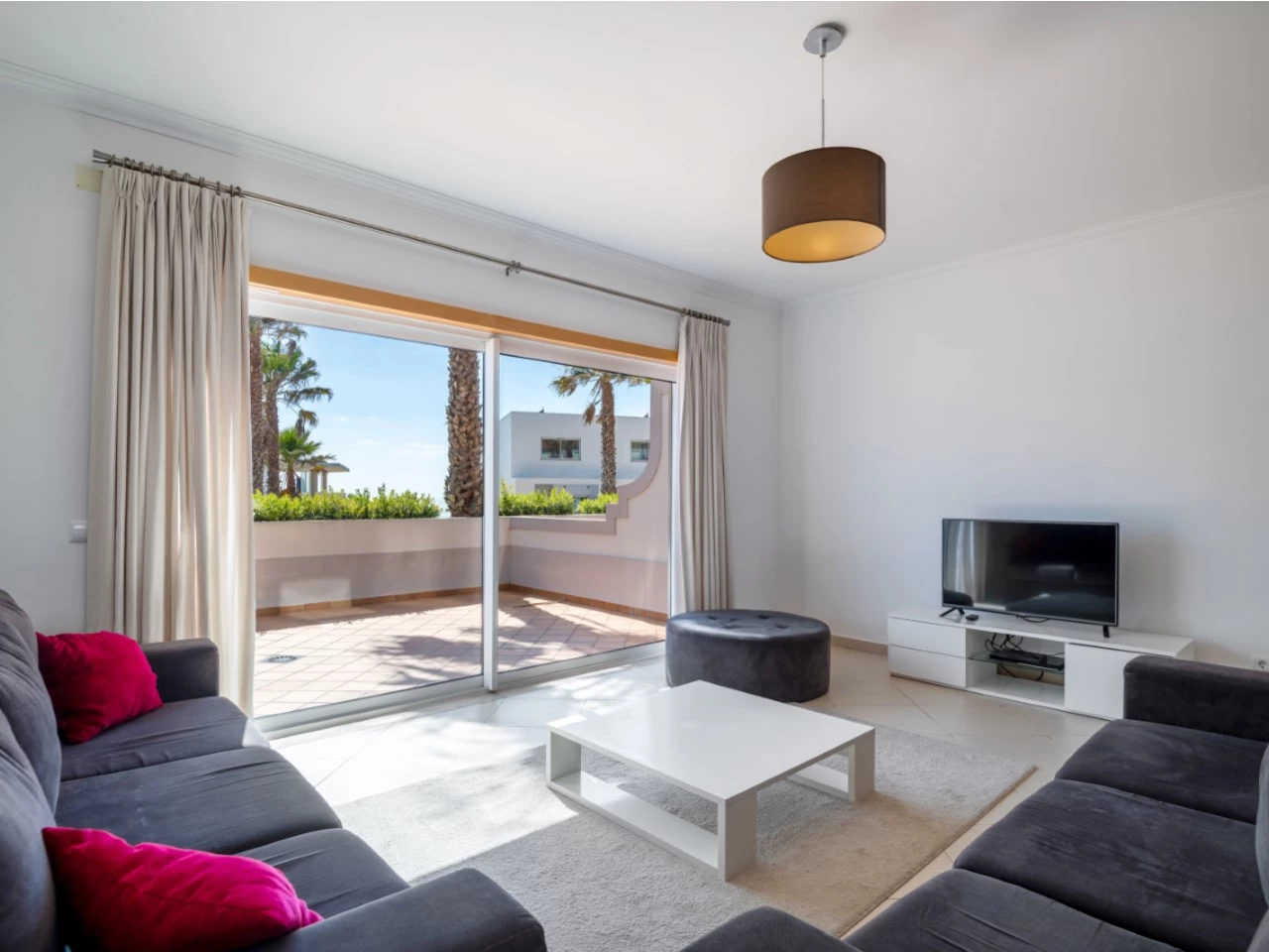 ID8a6d7601-0000-0500-0000-00001364edce.jpg Moradia T4 com Vista Deslumbrante na Praia del Rey