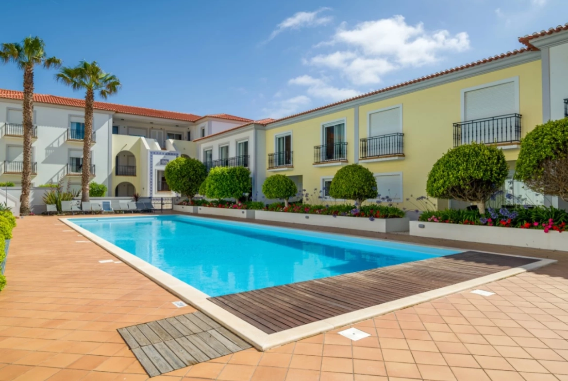Moradia T4 com Vista Deslumbrante na Praia del Rey