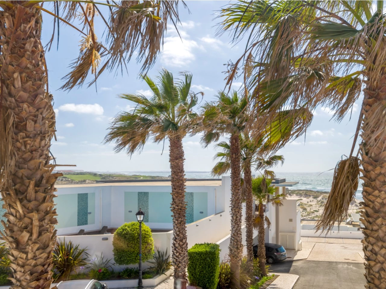 ID8a6d7601-0000-0500-0000-00001364edf4.jpg Moradia T4 com Vista Deslumbrante na Praia del Rey