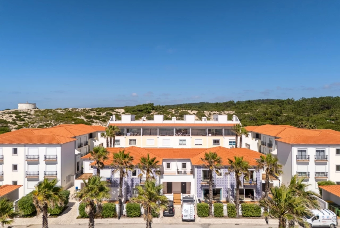 Moradia T4 com Vista Deslumbrante na Praia del Rey