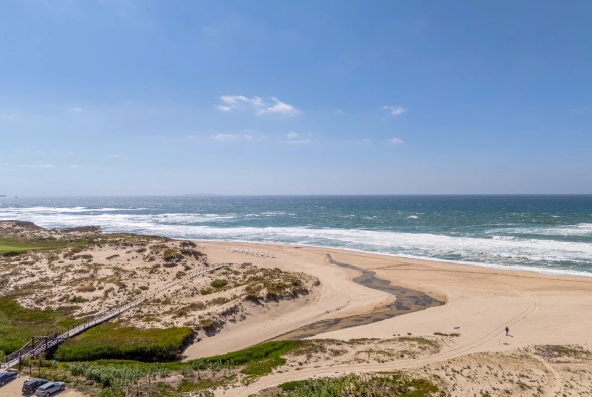 Moradia T4 com Vista Deslumbrante na Praia del Rey