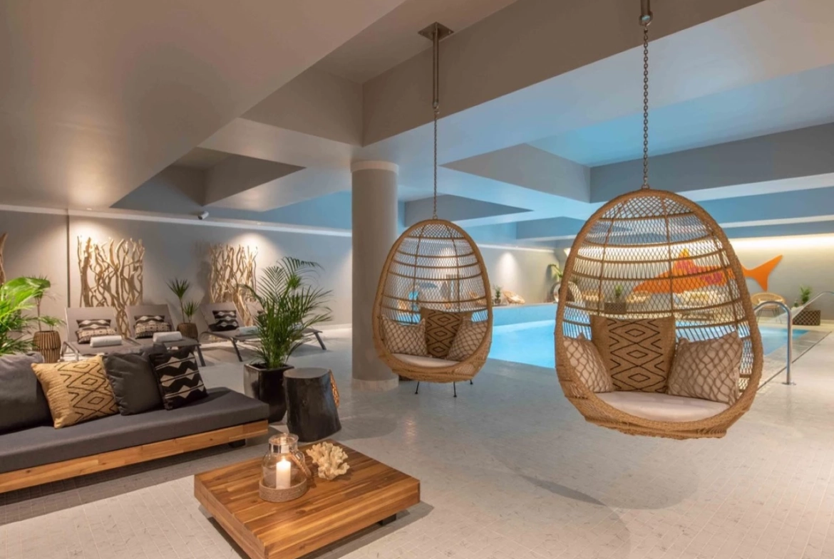 Apartamentos no Algarve com vista da marina e junto à praia