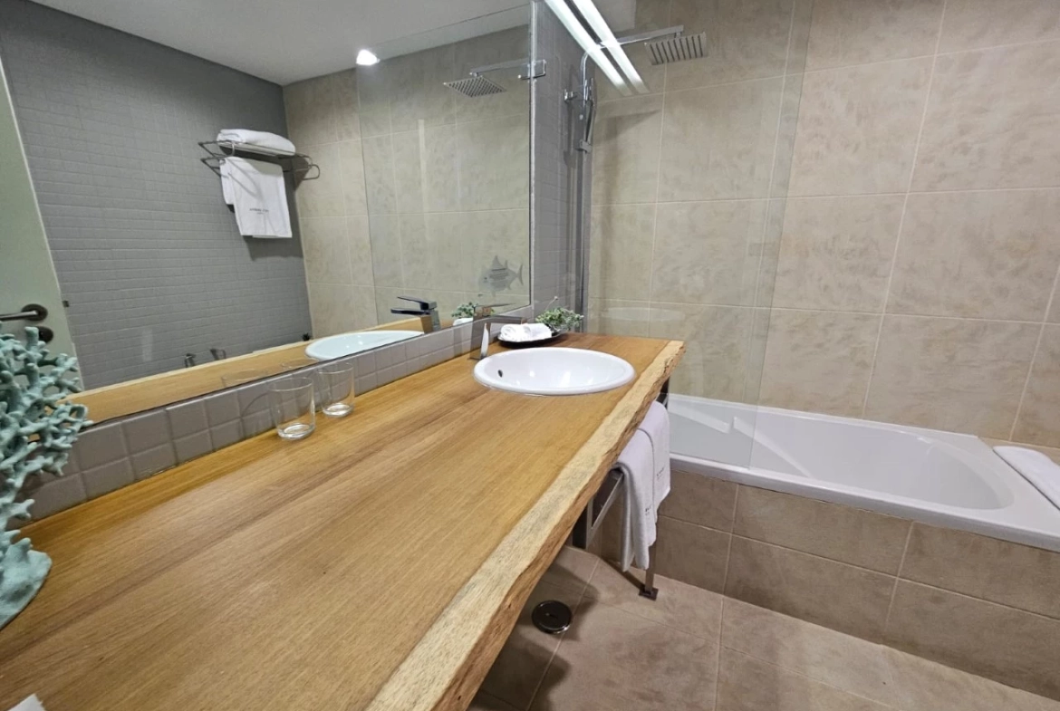 Apartamentos no Algarve com vista da marina e junto à praia