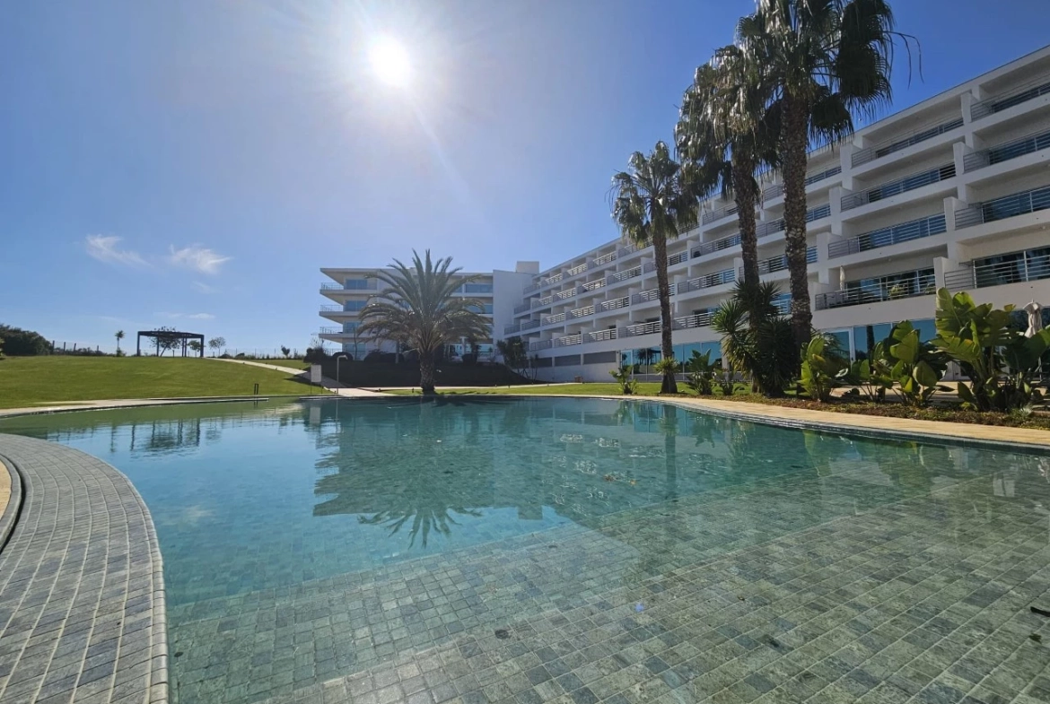 Apartamentos no Algarve com vista da marina e junto à praia