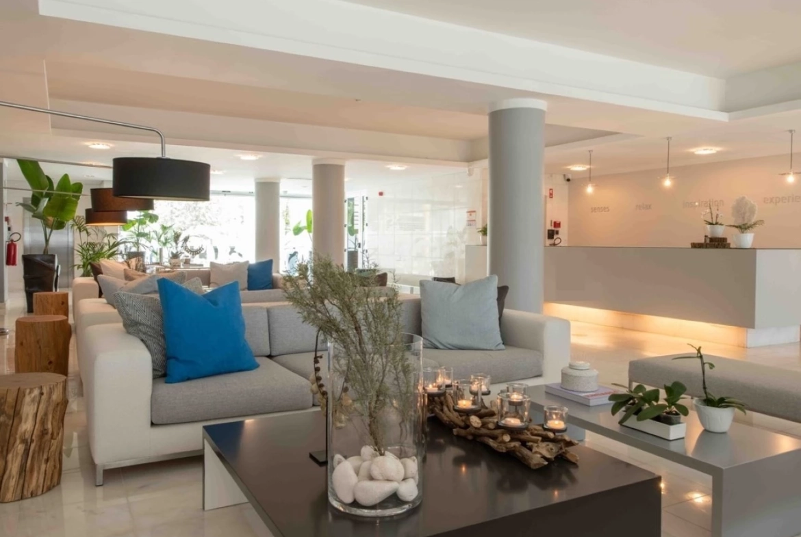 Apartamentos no Algarve com vista da marina e junto à praia