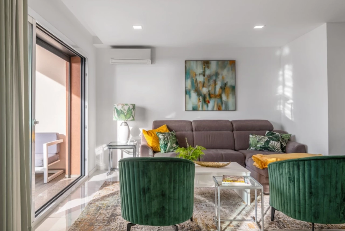 Apartamento moderno com vista mar deslumbrante