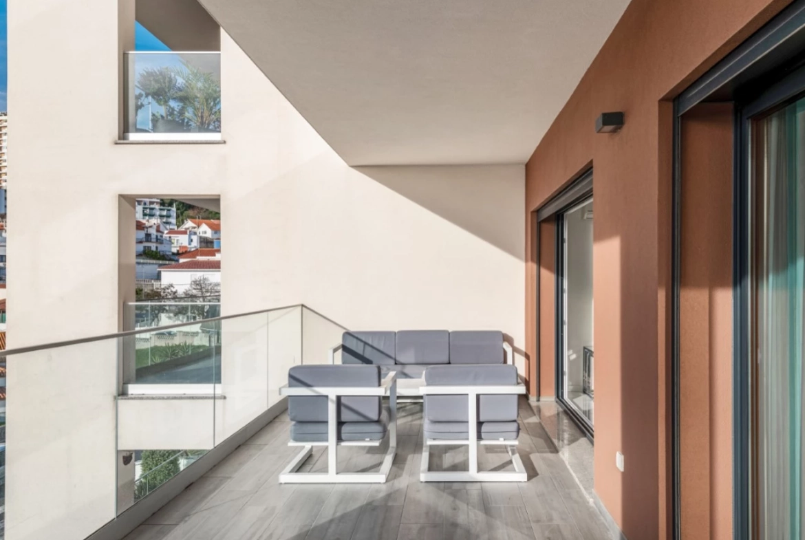 Apartamento moderno com vista mar deslumbrante