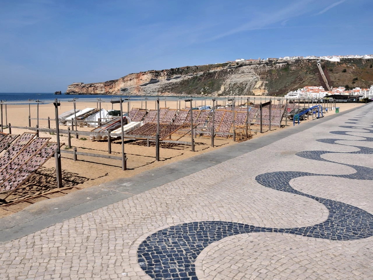 IDc1728501-0000-0500-0000-0000141d1c09.jpg Apartamento moderno com vista mar deslumbrante