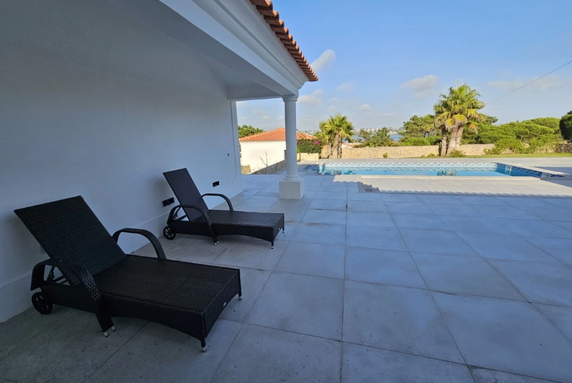 Moradia com 4 quartos e piscina com vista para a Lagoa de Óbidos