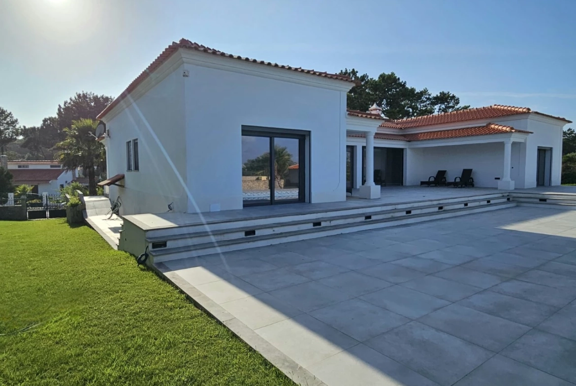 Moradia com 4 quartos e piscina com vista para a Lagoa de Óbidos