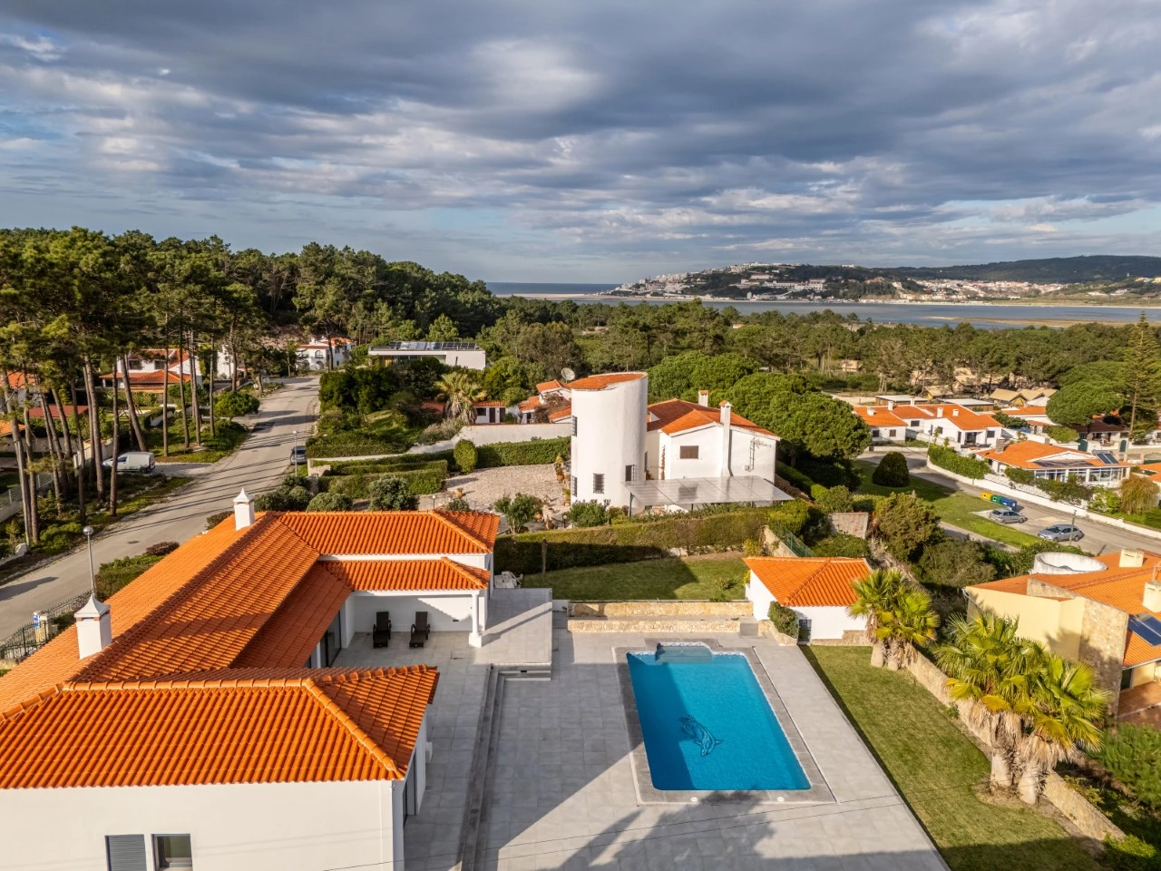 IDfccc8001-0000-0500-0000-0000141d6c8c.jpg Moradia com 4 quartos e piscina com vista para a Lagoa de Óbidos