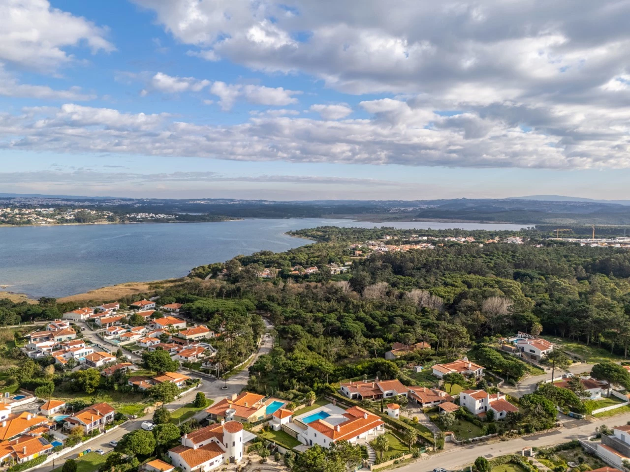 IDfccc8001-0000-0500-0000-0000141d6c8f.jpg Moradia com 4 quartos e piscina com vista para a Lagoa de Óbidos