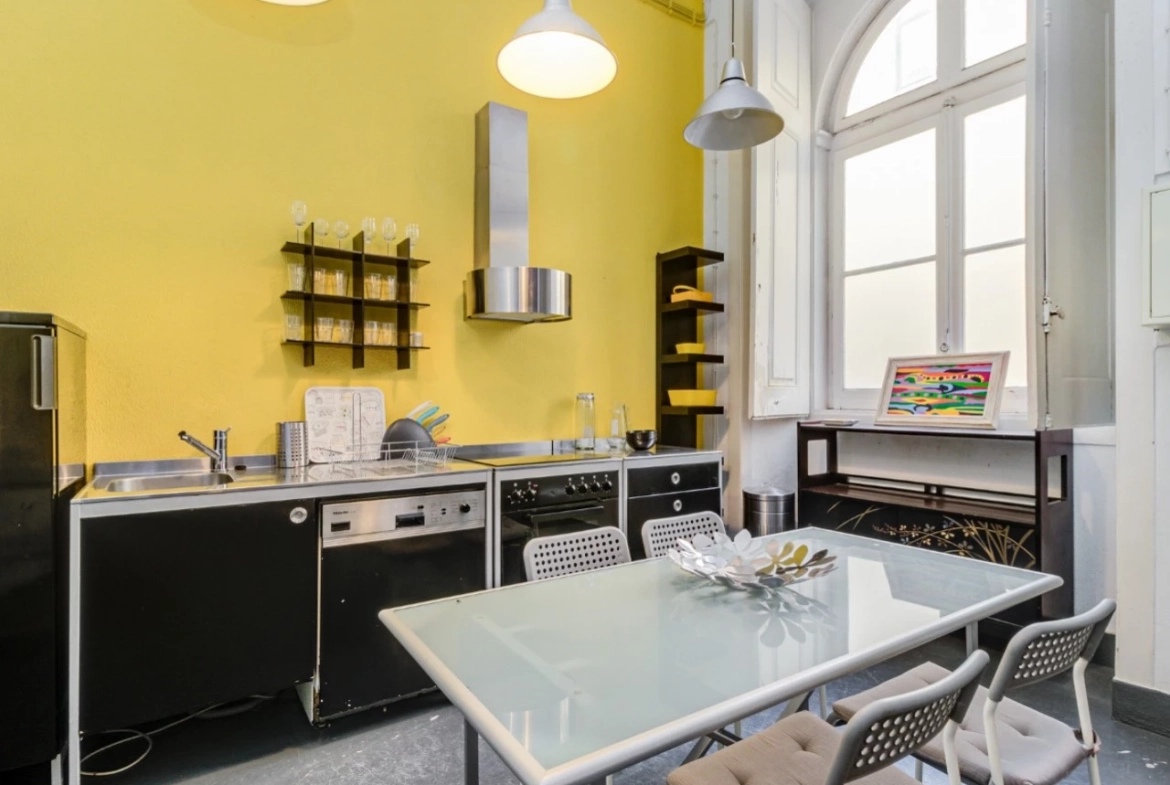 Espaço comercial na Sé, Lisboa ideal para Loft