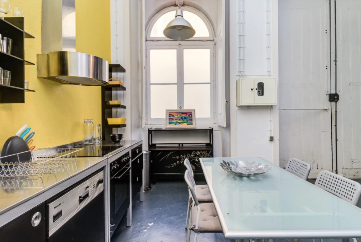 Espaço comercial na Sé, Lisboa ideal para Loft