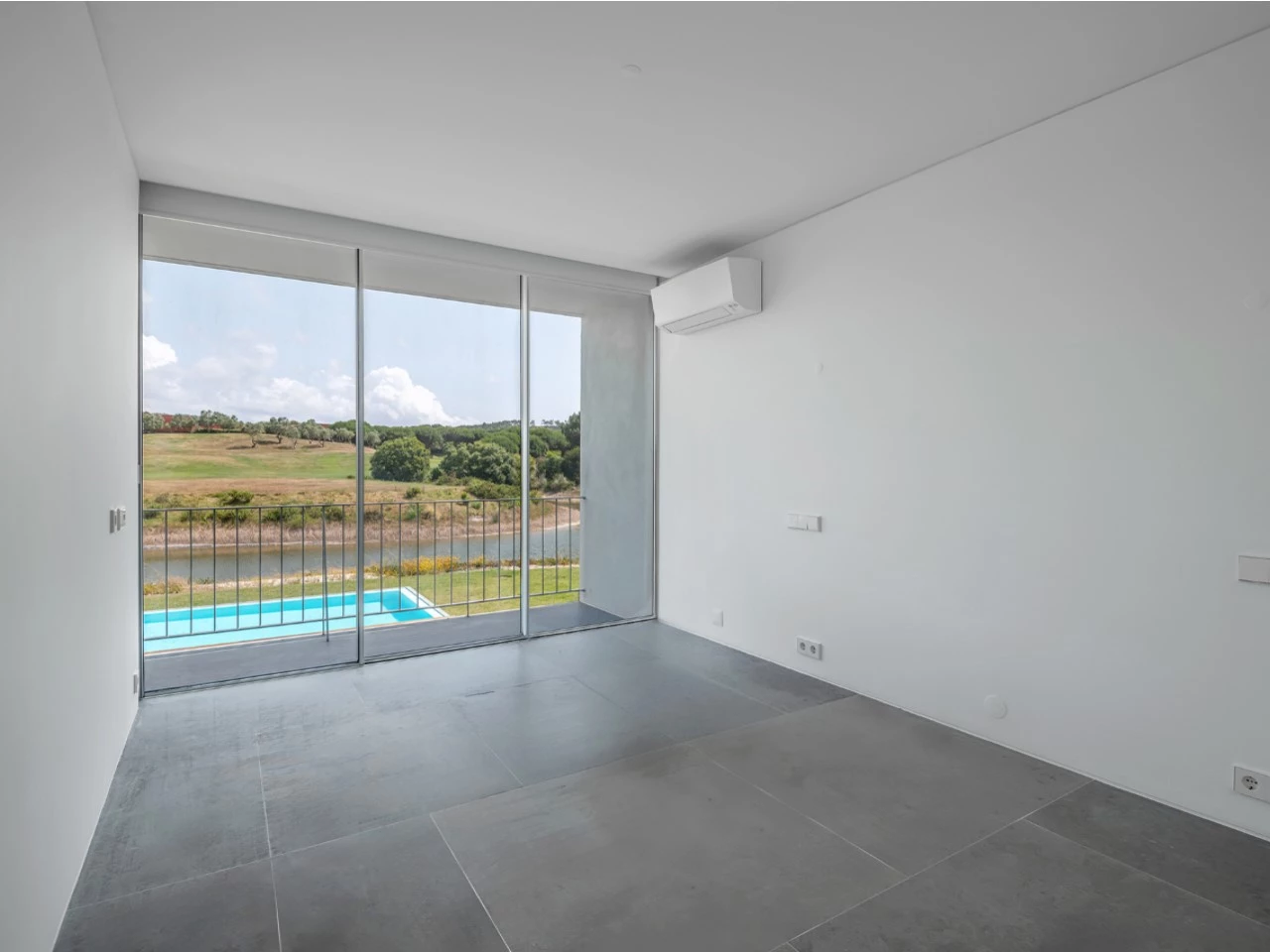 ID92117801-0000-0500-0000-000015f446a2.jpg Moradia isolada com 4 quartos no Bom Sucesso Resort, jardim e piscina a 7 minutos da Lagoa de Óbidos e das praias do Oeste