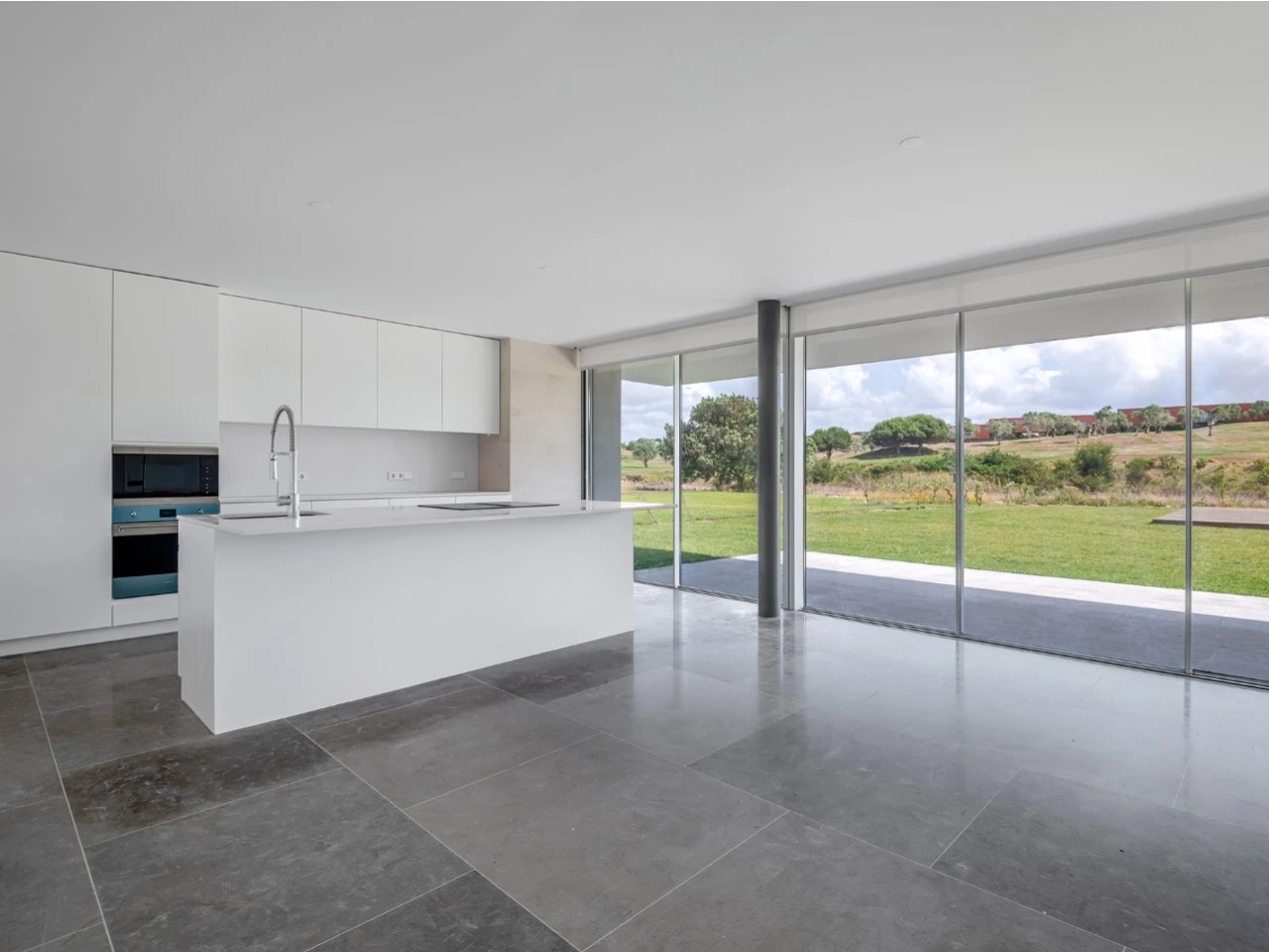 ID92117801-0000-0500-0000-000015f446f9.jpg Moradia isolada com 4 quartos no Bom Sucesso Resort, jardim e piscina a 7 minutos da Lagoa de Óbidos e das praias do Oeste