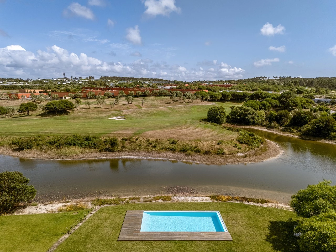ID92117801-0000-0500-0000-000015f44706.jpg Moradia isolada com 4 quartos no Bom Sucesso Resort, jardim e piscina a 7 minutos da Lagoa de Óbidos e das praias do Oeste