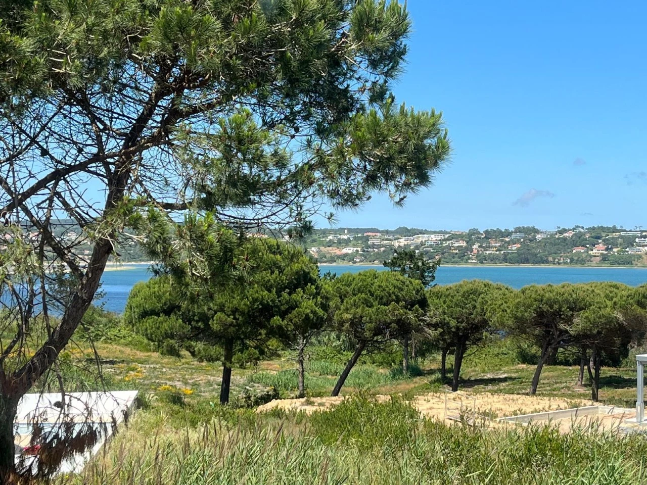 Moradia T3+1 junto à Lagoa de Óbidos e às praias de Peniche com vista deslumbrante
