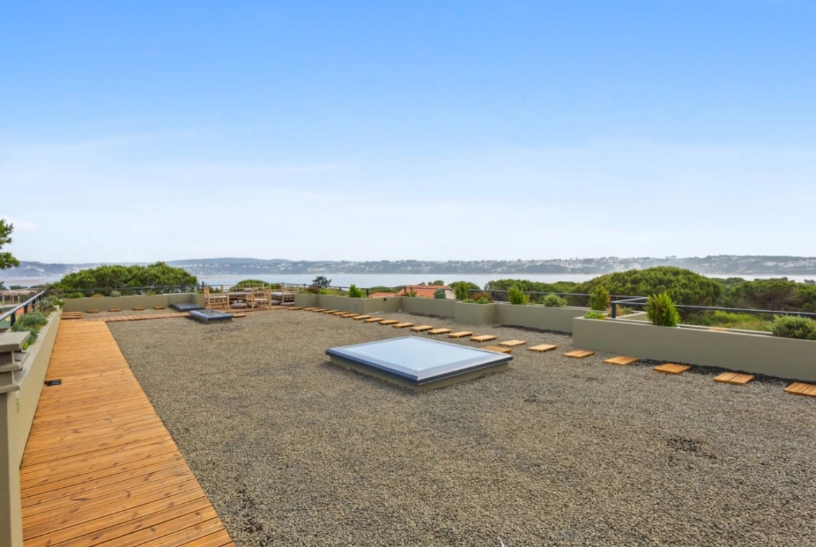 Moradia T3+1 junto à Lagoa de Óbidos e às praias de Peniche com vista deslumbrante