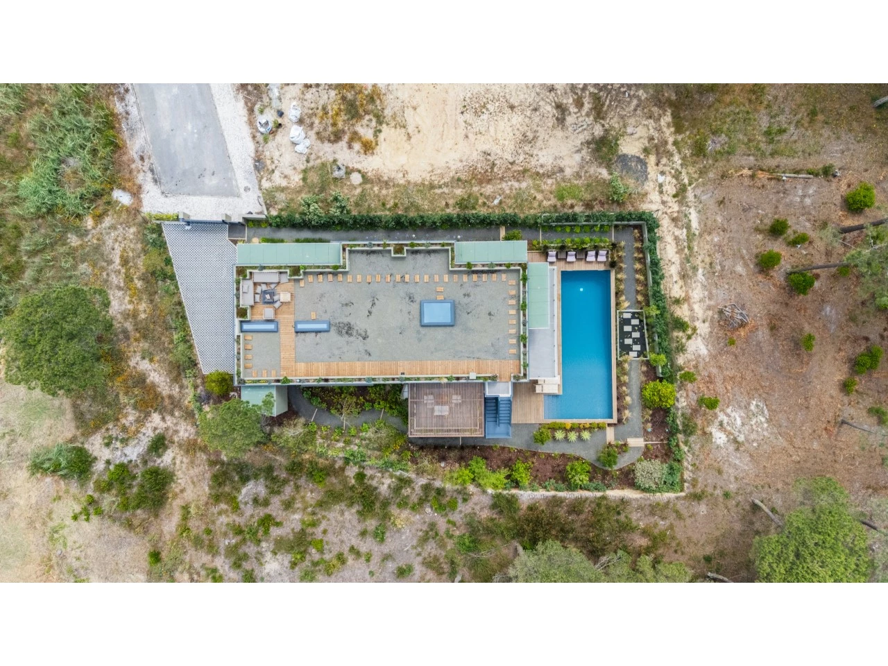 Moradia T3+1 junto à Lagoa de Óbidos e às praias de Peniche com vista deslumbrante