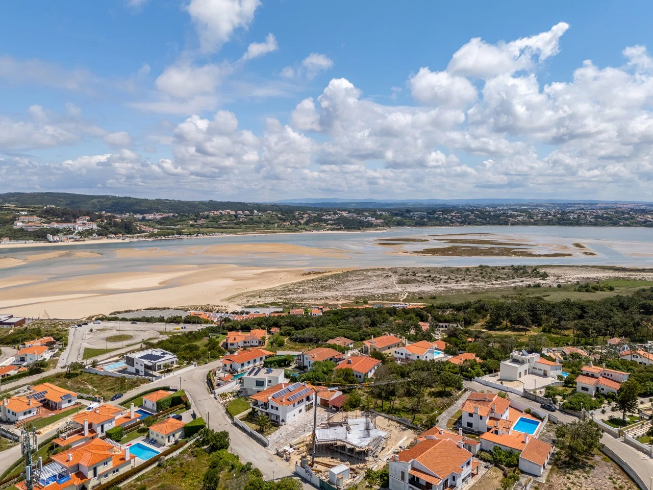 IDef653701-0000-0500-0000-000015c12cf7.jpg Moradia vista lagoa, praia e mar perto de vários campos de golfe