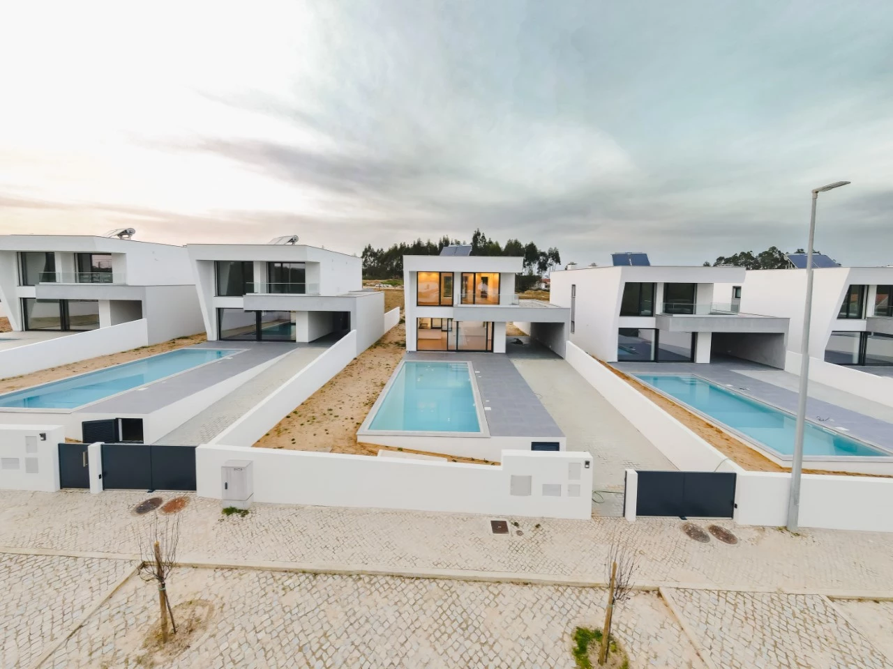 ID18ea5800-0000-0500-0000-000014f5908f.jpg MORADIAS T3 NOVAS COM PISCINA A 5 MINUTOS DAS CALDAS DA RAINHA E DE ÓBIDOS