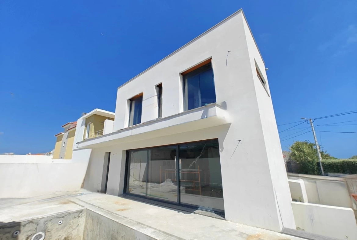 Moradia com piscina no Baleal a apenas 500m da praia