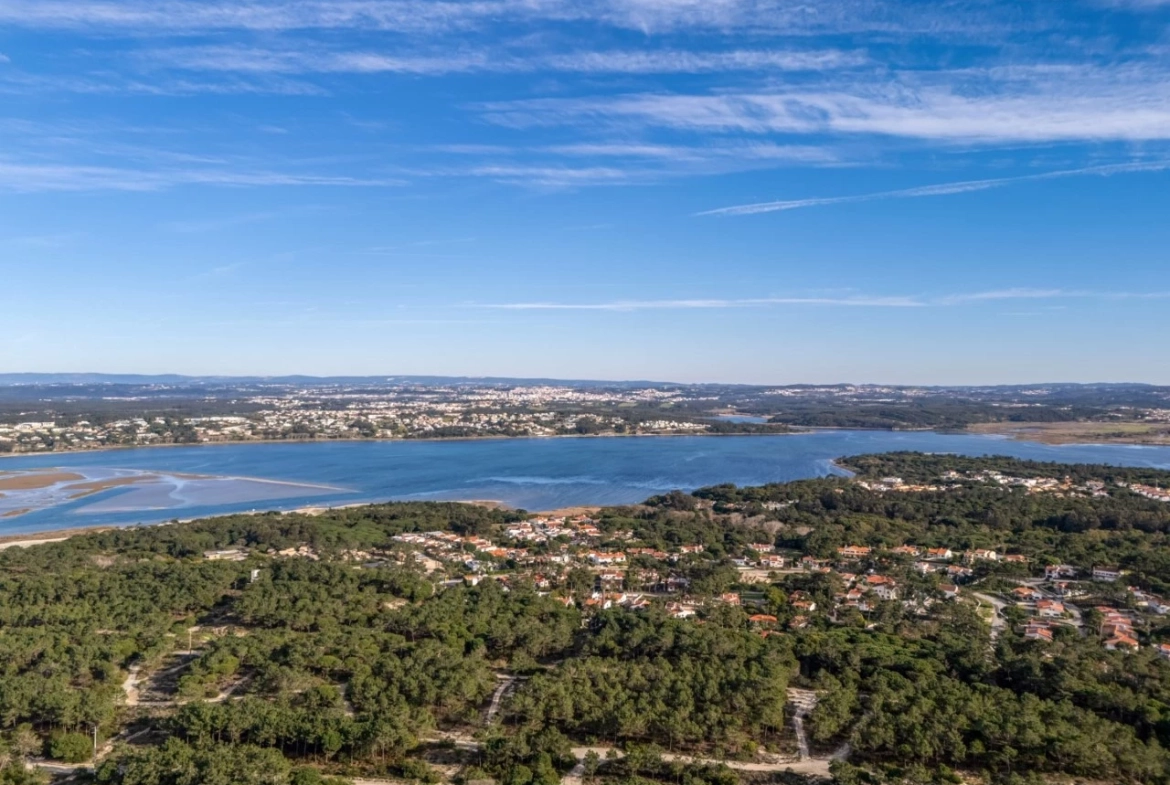 Moradia moderna perto da praia e da lagoa de Óbidos