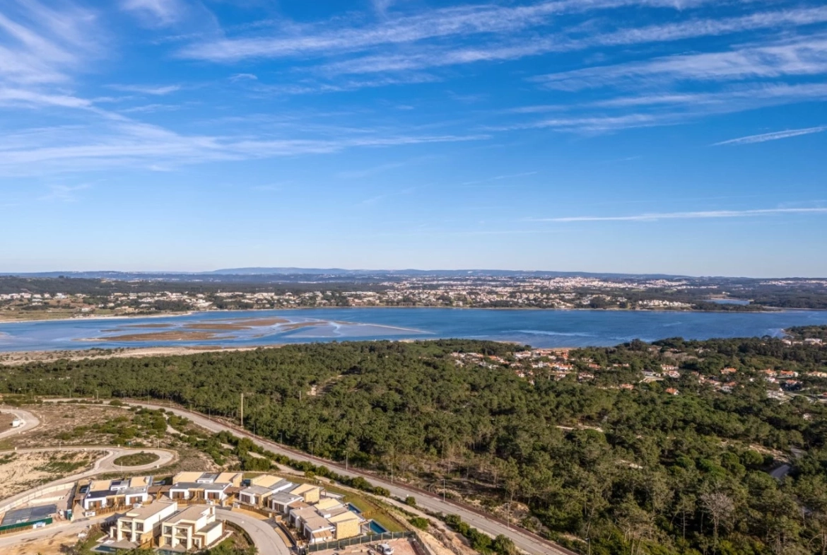 Moradia moderna perto da praia e da lagoa de Óbidos