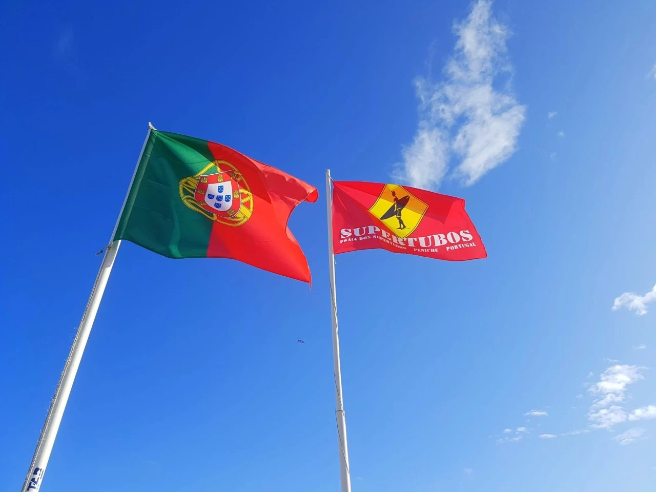 Apartamento de Luxo a 250m da Praia dos Supertubos – Peniche