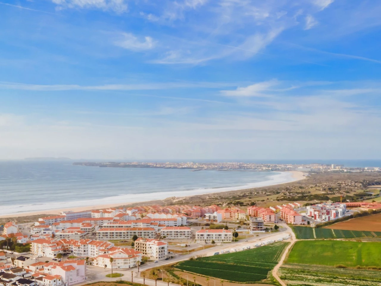 Apartamento de Luxo a 250m da Praia dos Supertubos – Peniche