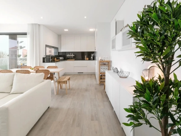 Apartamento de Luxo a 250m da Praia dos Supertubos – Peniche