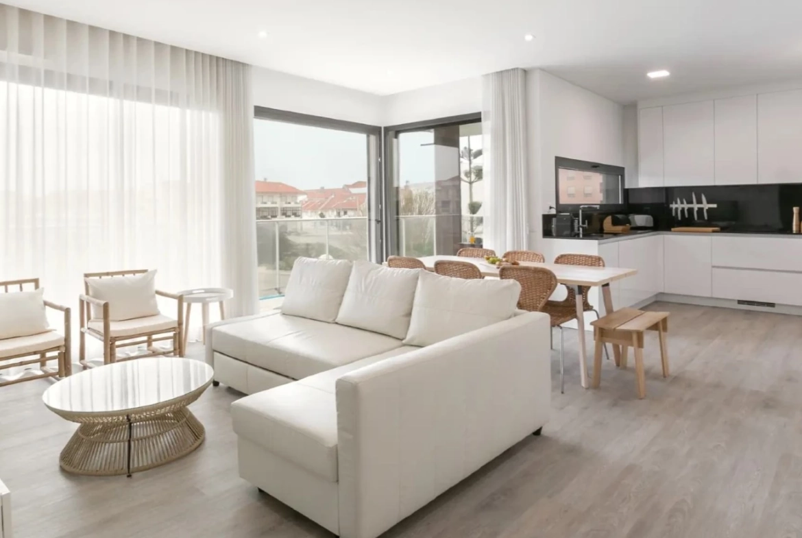 Apartamento de Luxo a 250m da Praia dos Supertubos – Peniche