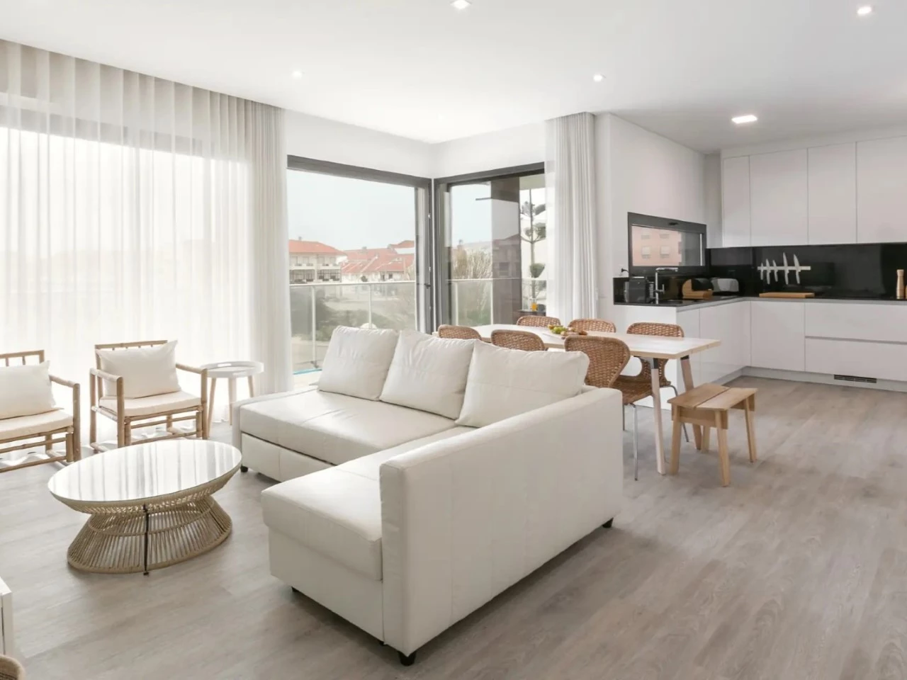 Apartamento de Luxo a 250m da Praia dos Supertubos – Peniche
