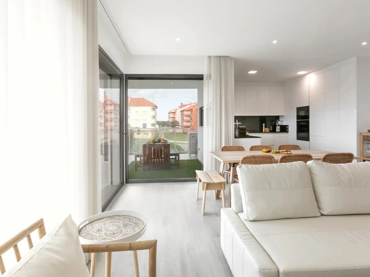 Apartamento de Luxo a 250m da Praia dos Supertubos – Peniche