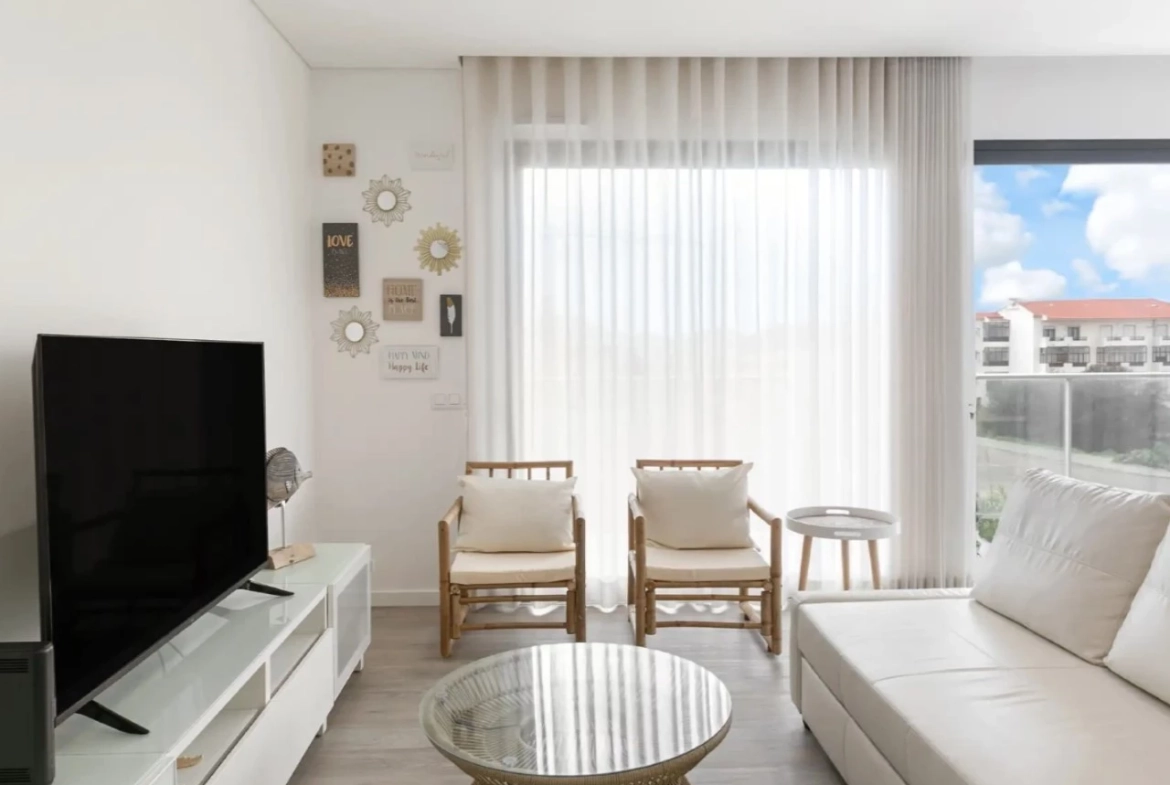 Apartamento de Luxo a 250m da Praia dos Supertubos – Peniche