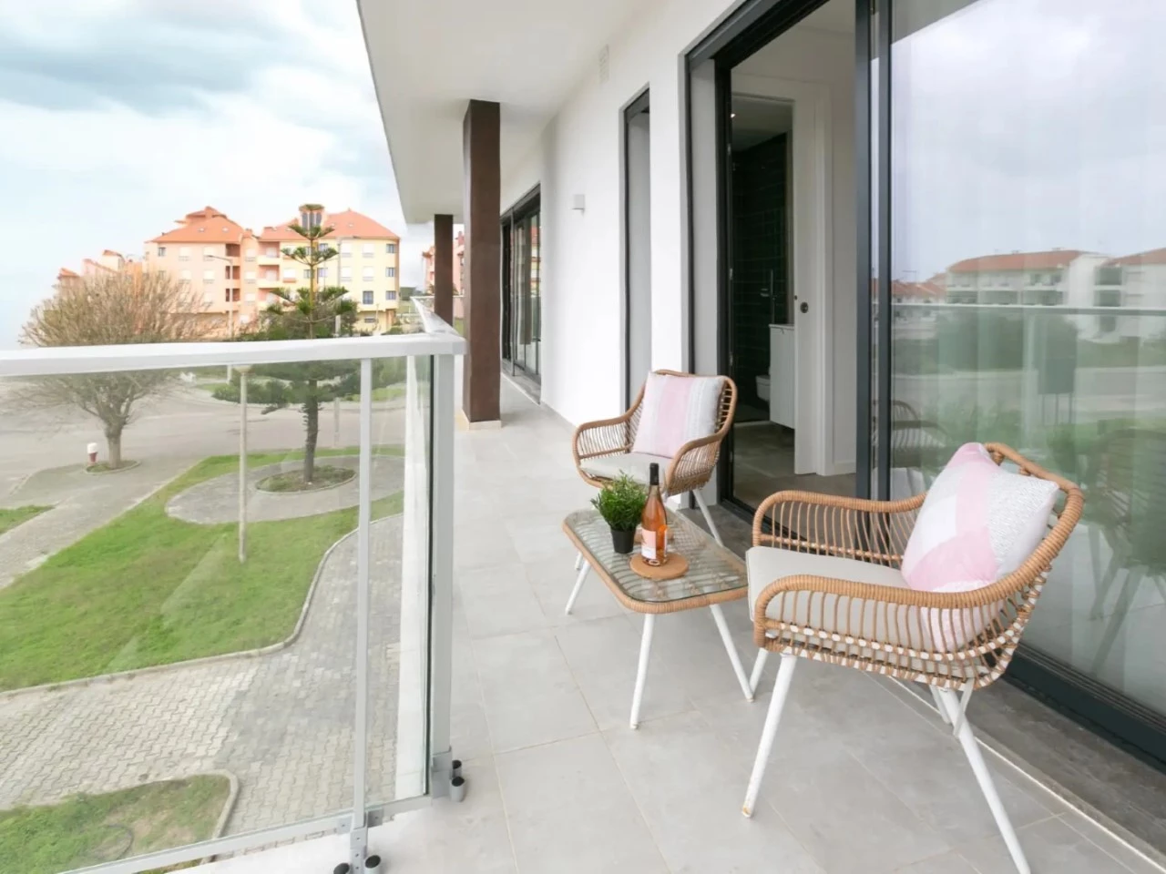 Apartamento de Luxo a 250m da Praia dos Supertubos – Peniche