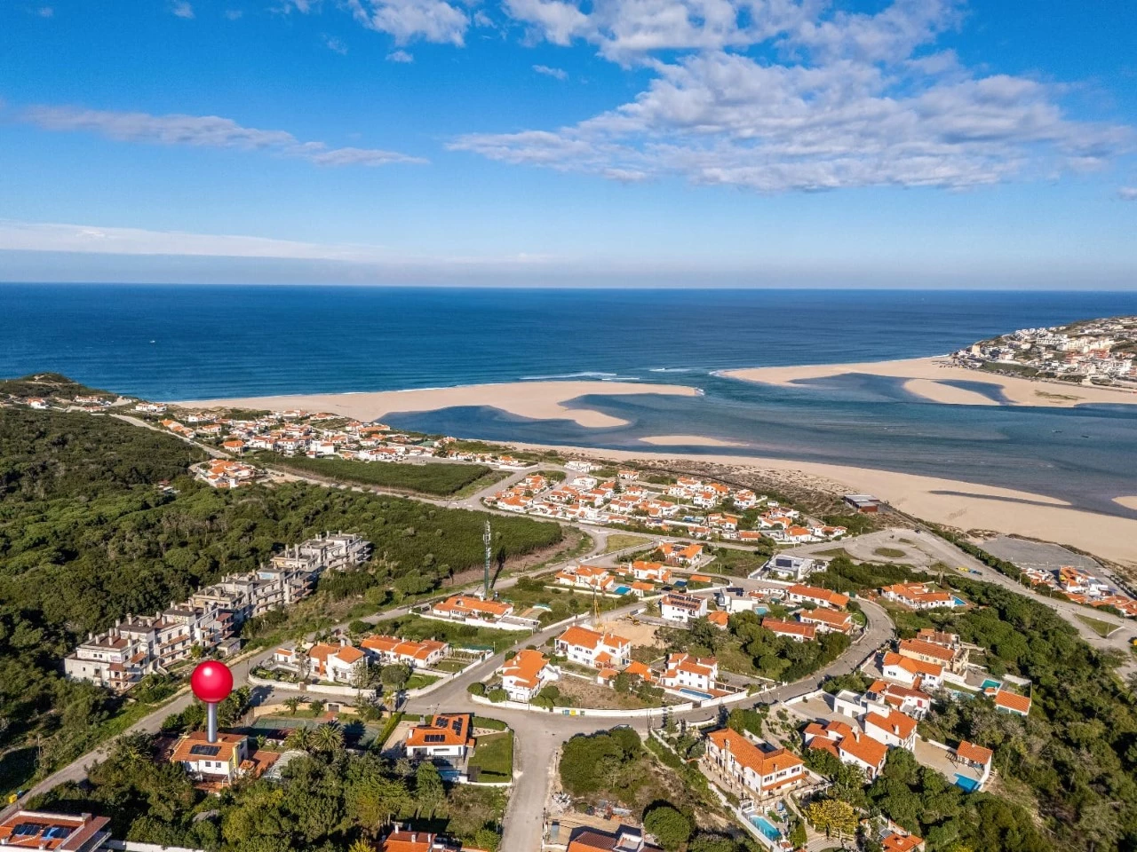 IDac3ca201-0000-0500-0000-0000161b3b8b.jpg Moradia com vistas soberbas para a Lagoa de Óbidos e o mar