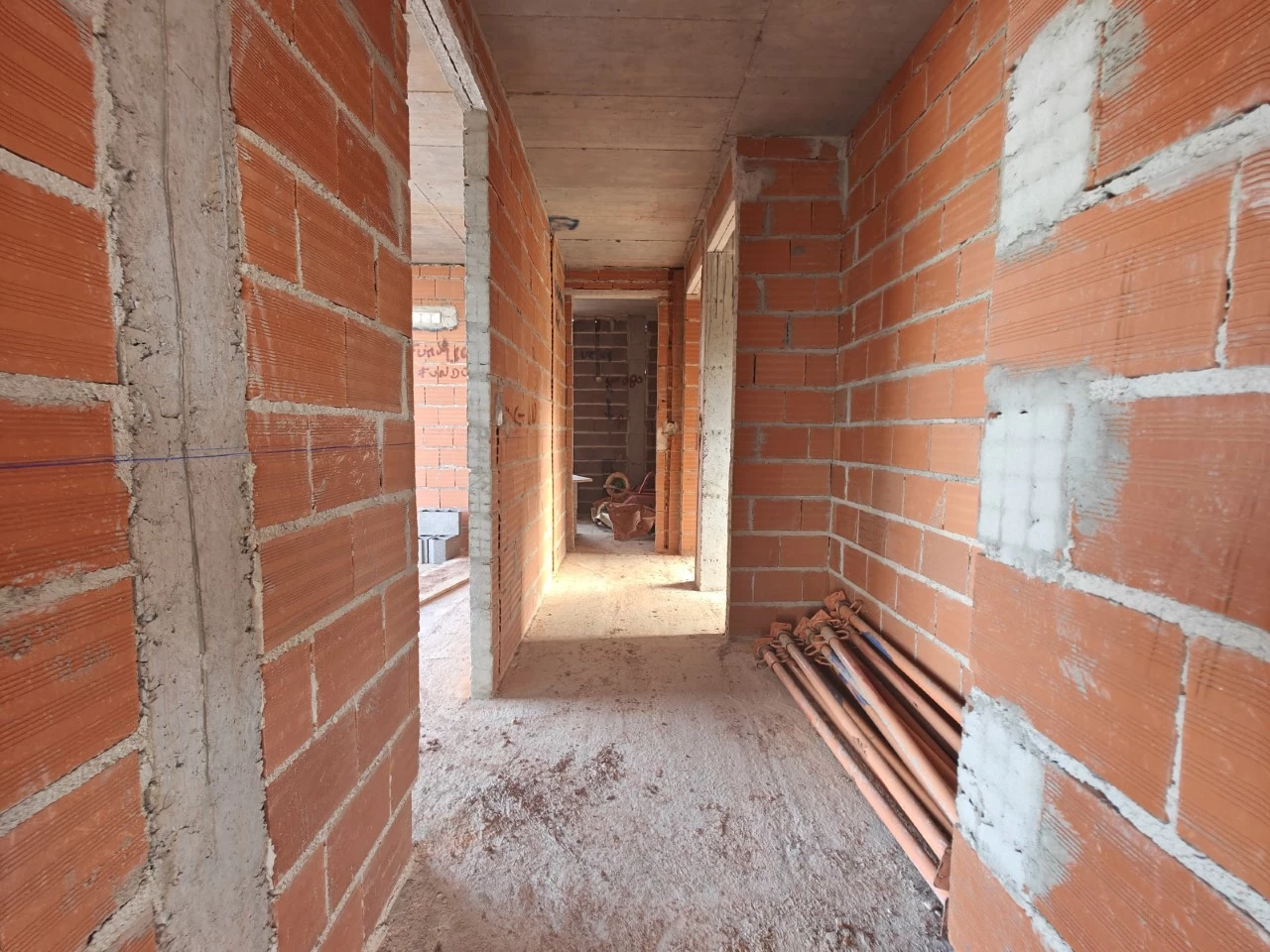 IDac809c01-0000-0500-0000-000015a79eb9.jpg Moradia nova com piscina em zona privilegiada